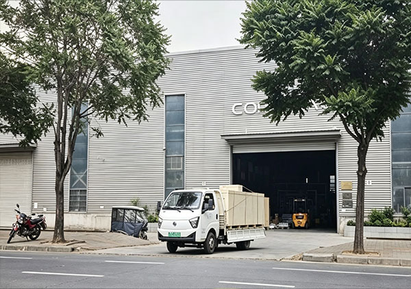 The high-strength column stacker for customer project has officially been shipped.