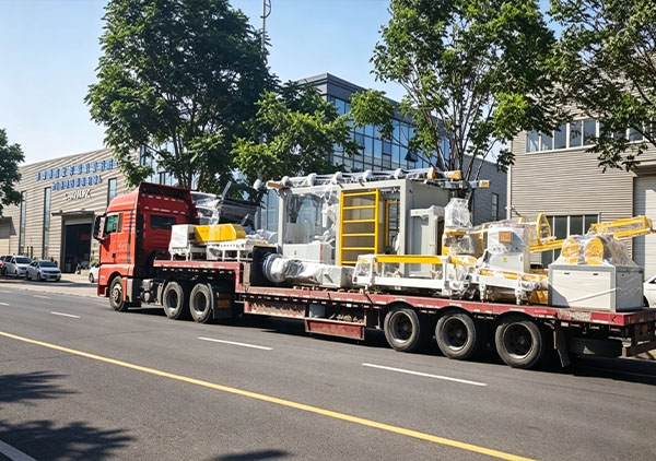 The customized asphalt automated production equipment in Jiangxi has been successfully delivered.
